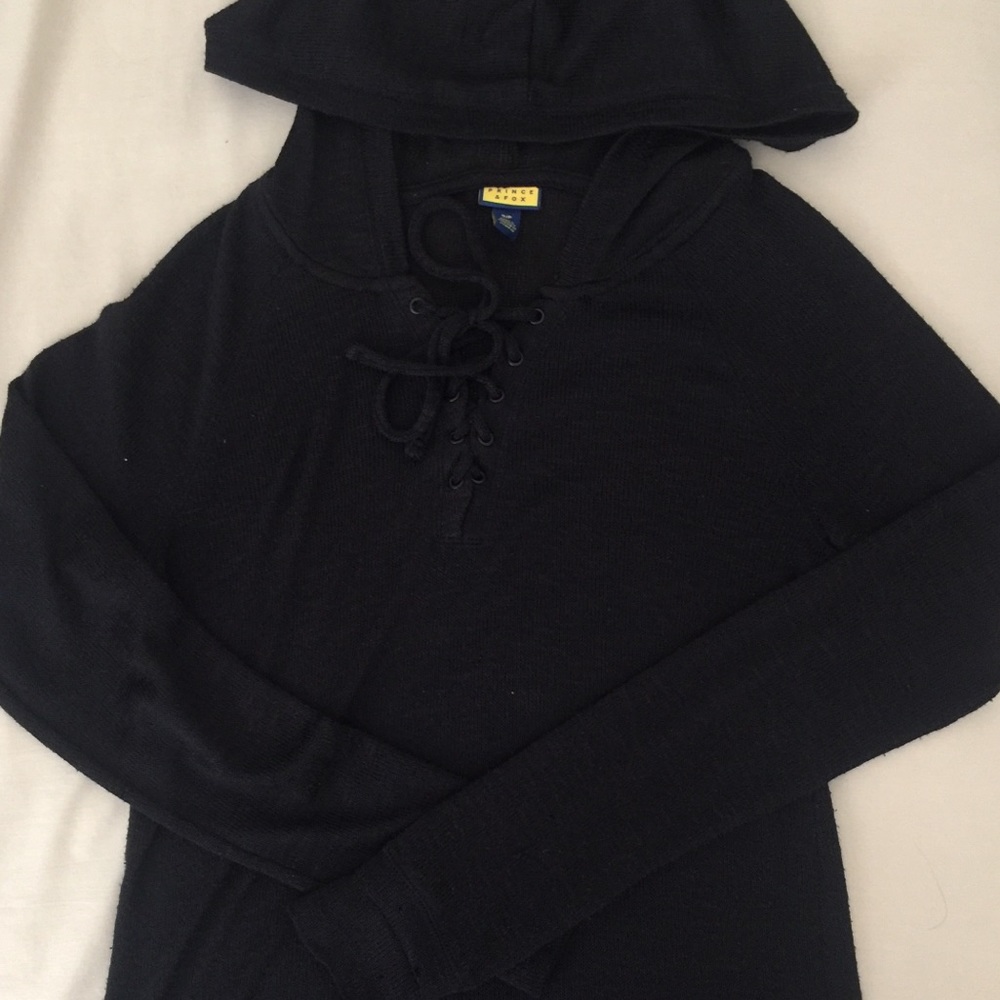 Lace-up Long Sleeve